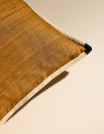 trinity-coussin-sequence-fauve-42x42-maison-sarah-lavoine-2