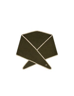Écharpe triangle pour femme en baby alpaga doux kaki avec liseré contrastant beige, modèle Écharpe Elly N°218 Country de la marque MOISMONT.