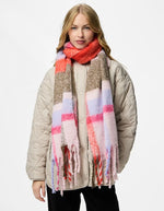 trinity-echarpe-rose-carreaux-bea-pieces-3