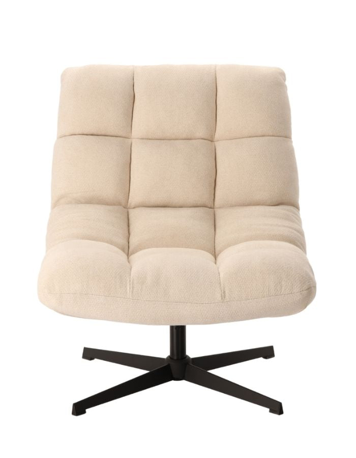 Fauteuil de salon écur en tissu avec pieds en métal, assise large de 78 cm et dossier haut de 93 cm, modèle Montclar