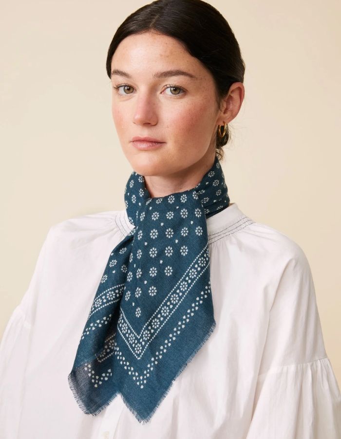 trinity-foulard-676-navy-blue-moismont-2