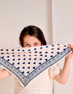 trinity-foulard-love-lapis-50cm-maison-augustin-2