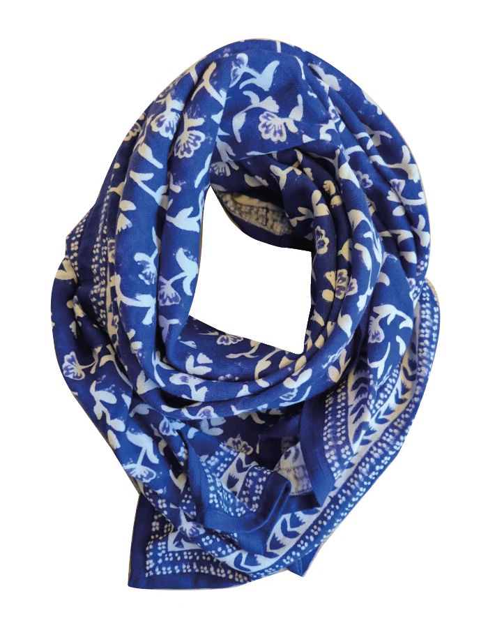 trinity-foulard-mumbai-saphir-100cm-so-family-1