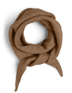 Foulard triangle camel pour femme en viscose écoresponsable et maille douce, modèle Komma Triangle Scarf de la marque PIECES.