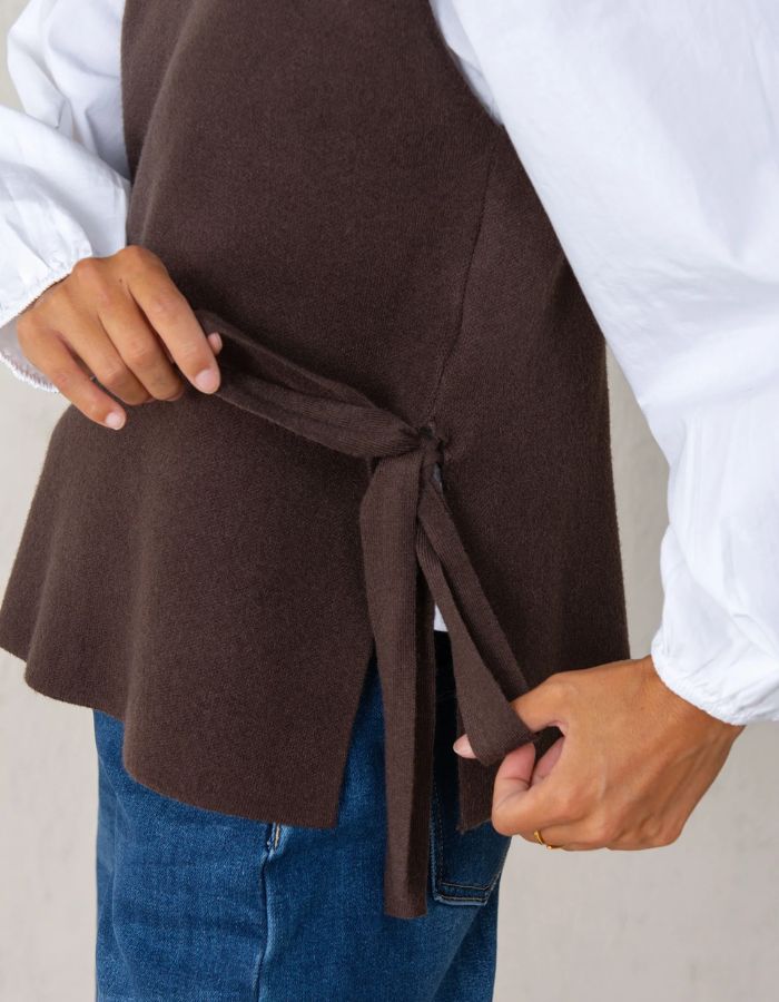 Gilet sans manches Julieta marron – La Comet