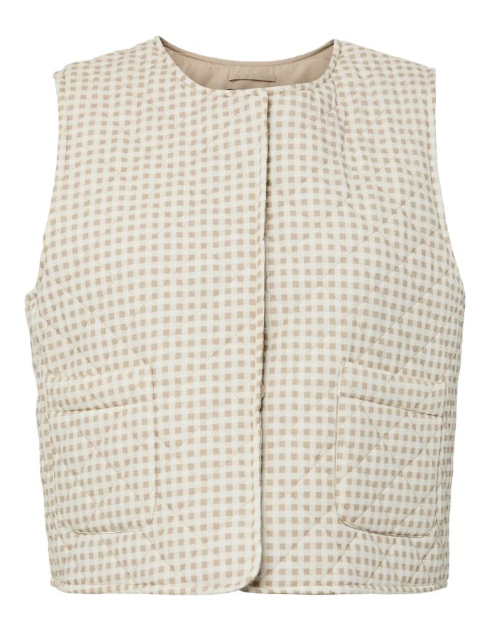 trinity-gilet-matelasse-beige-saria-pieces-1