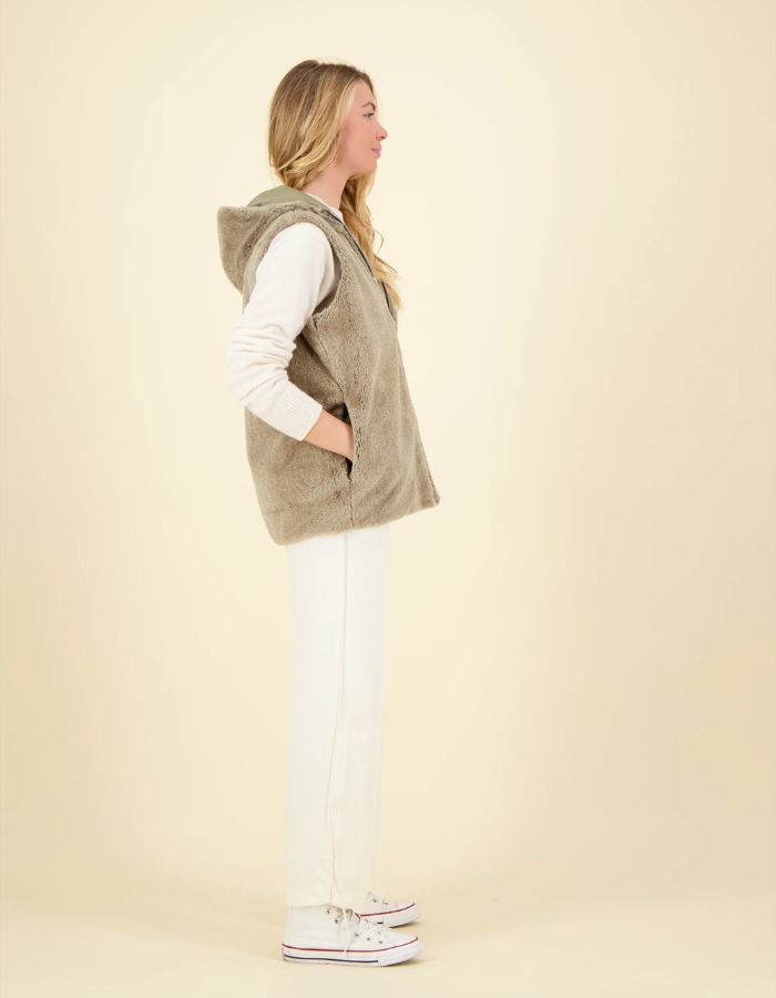 trinity-gilet-reversible-taupe-pret-pour-partir-1