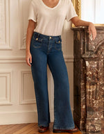 trinity-jean-flare-wash-peyton-la-petite-etoile-2