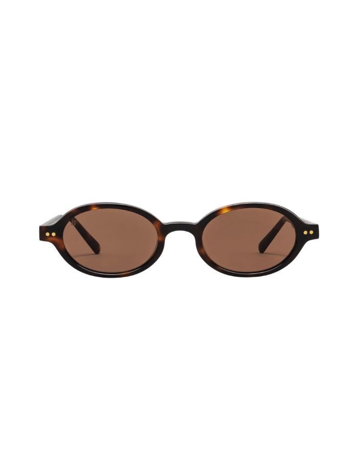 trinity-la-elvie-P462-H653es-jimmy-fairly-1