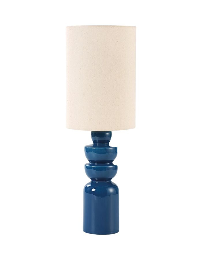 Lampe à poser sculpturale en céramique bleue D18 H55cm pour douille E27, modèle Intense de la marque OPJET.