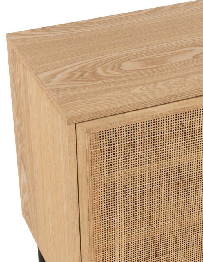 Dessus du Meuble bas bois naturel et métal noir avec portes en cannage. Meuble de rangement design, pratique et moderne pour salon ou entrée.