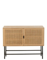 Face du Meuble bas bois naturel et métal noir avec portes en cannage. Meuble de rangement design, pratique et moderne pour salon ou entrée.