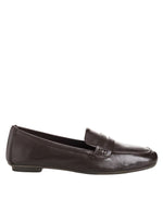 Mocassins pour femme en cuir lisse noir à la coupe sobre et intemporelle, modèle Mocassins Hema Cuir Noir de la marque française REQINS.