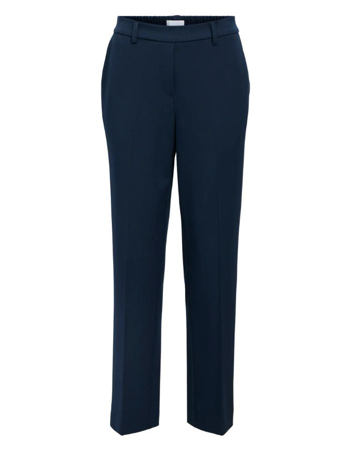 Pantalon de tailleur coupe droite à taille mi-haute pour femme, modèle Lisa de la marque Object. Tissu tissé robuste de couleur bleu nuit Sky Captain avec des poches latérales discrètes.