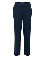 Pantalon de tailleur coupe droite à taille mi-haute pour femme, modèle Lisa de la marque Object. Tissu tissé robuste de couleur bleu nuit Sky Captain avec des poches latérales discrètes.