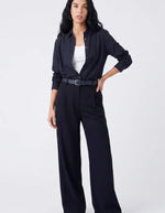 Face du Pantalon droit taille haute pour femme bleu marine avec plis structurés le long des jambes, modèle Pantalon Eraria couleur Navy de la marque ARTLOVE
