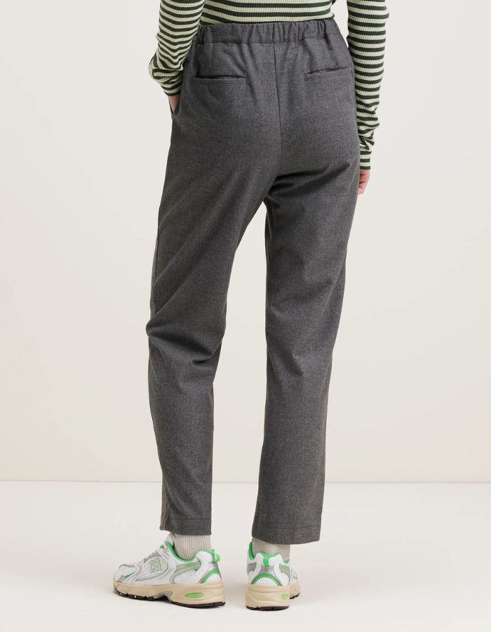 trinity-pantalon-trail-gris-bellerose-2