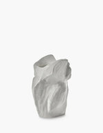 Dos du Vase moyen en céramique blanche brillante sculpté en forme de hibou avec motifs peints à la main collection Marni.