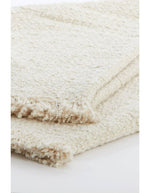 trinity-plaid-170x130cm-bouclette-beige-3