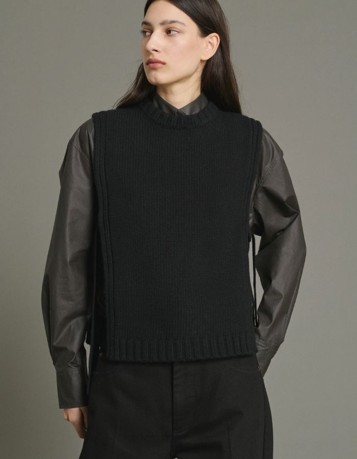 Plastron femme Uzel noir en laine vierge Soeur