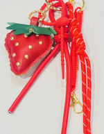 trinity-porte-cles-fraise-rouge-1