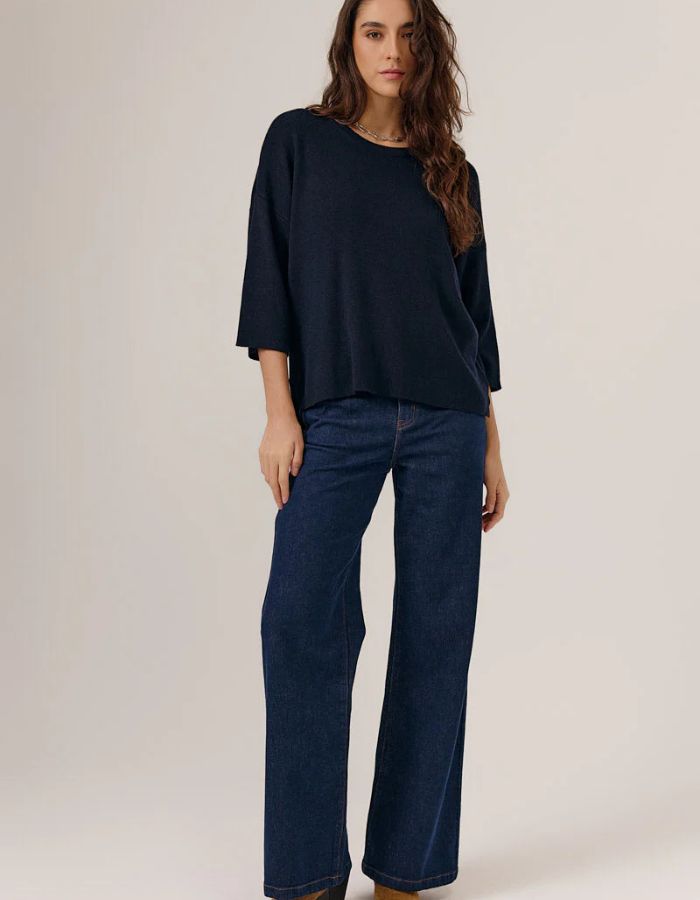 trinity-pull-aroa-navy-artlove-1