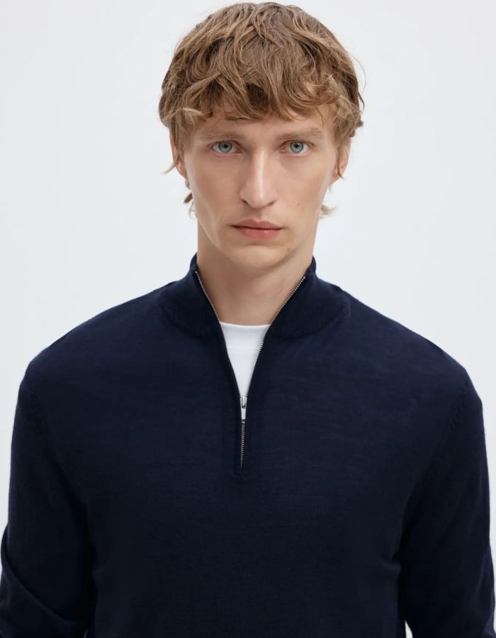 Col du Pull pour homme à col montant demi-zip en laine mérinos bleu marine, modèle Tray LS Knit Reg Merino Half Zip couleur Navy Blazer de la marque SELECTED HOMME.
