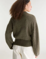 Pull Dateko Dusty Olive en angora pour femme Bellerose