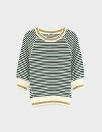 Pull col rond rayé écru et vert bouteille, coupe oversize, manches raglan 3/4, détails moutarde.