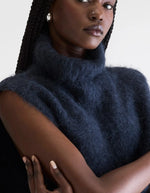 trinity-pull-daren-navy-bellerose-4