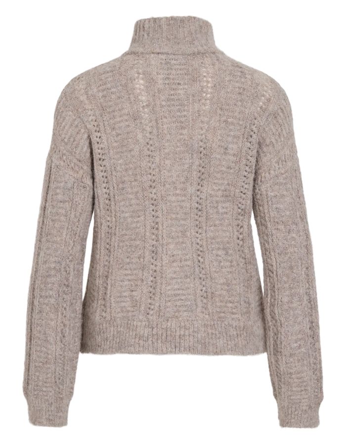 Dos du Pull oversize pour femme en maille écru avoine chiné avec col montant zippé camionneur, modèle Gleeba Half Zip Knit Top couleur Natural Melange de la marque VILA.