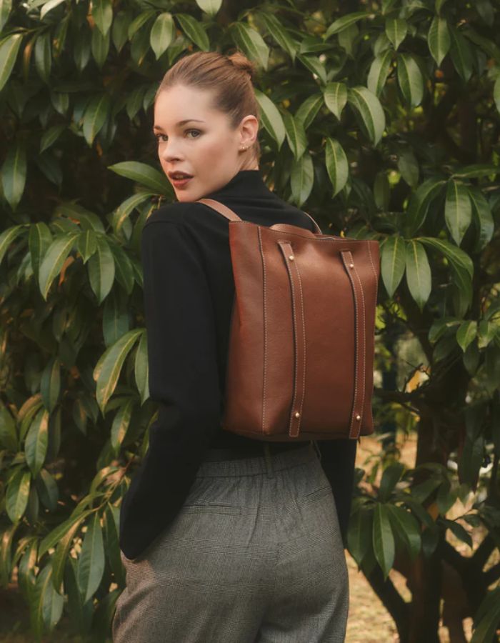 trinity-sac-cabado-cabas-convertible-en-sac-a-dos-cognac-loxwood-6