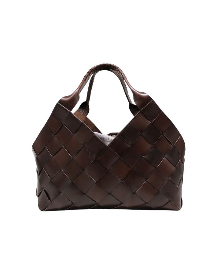 Sac cabas pour femme en cuir tressé main marron foncé dark brown à larges brides diagonales avec doublure amovible, modèle Castello de la marque Dragon Diffusion