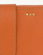 trinity-sac-camera-orange-loxwood-3