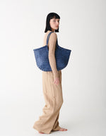 trinity-sac-grand-nantucket-navy-dragon-diffusion-2