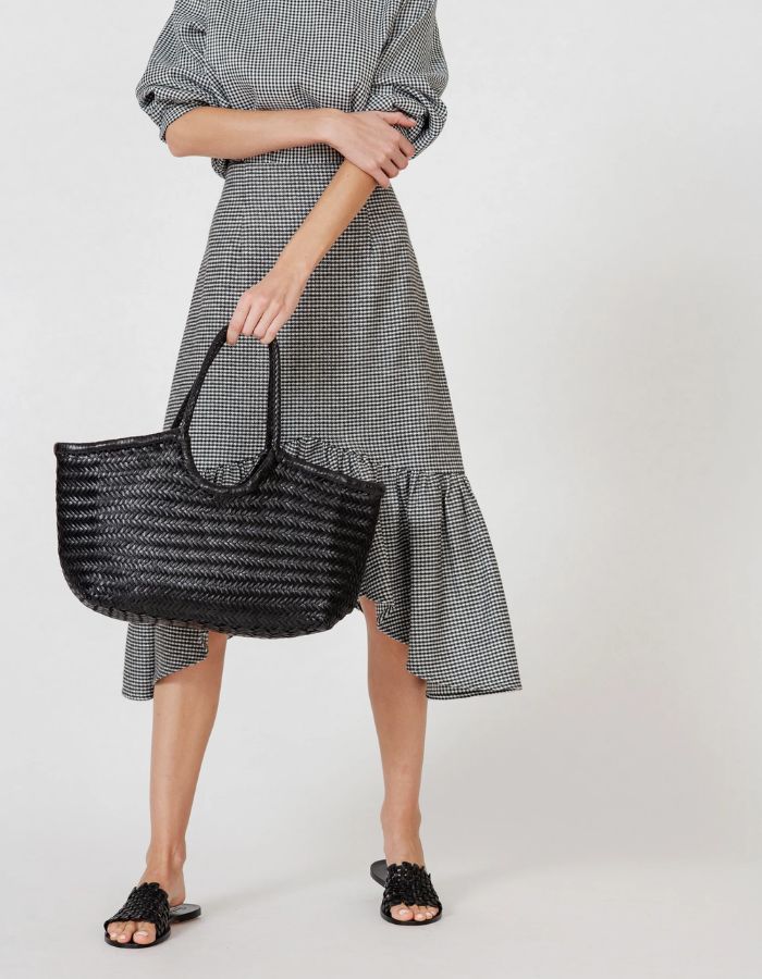 trinity-sac-nantucket-big-black-dragon-diffusion-5