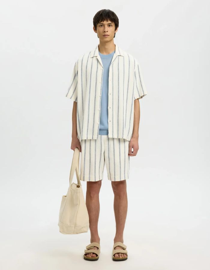trinity-short-beige-cal-rayures-bleu-ciel-selected-4