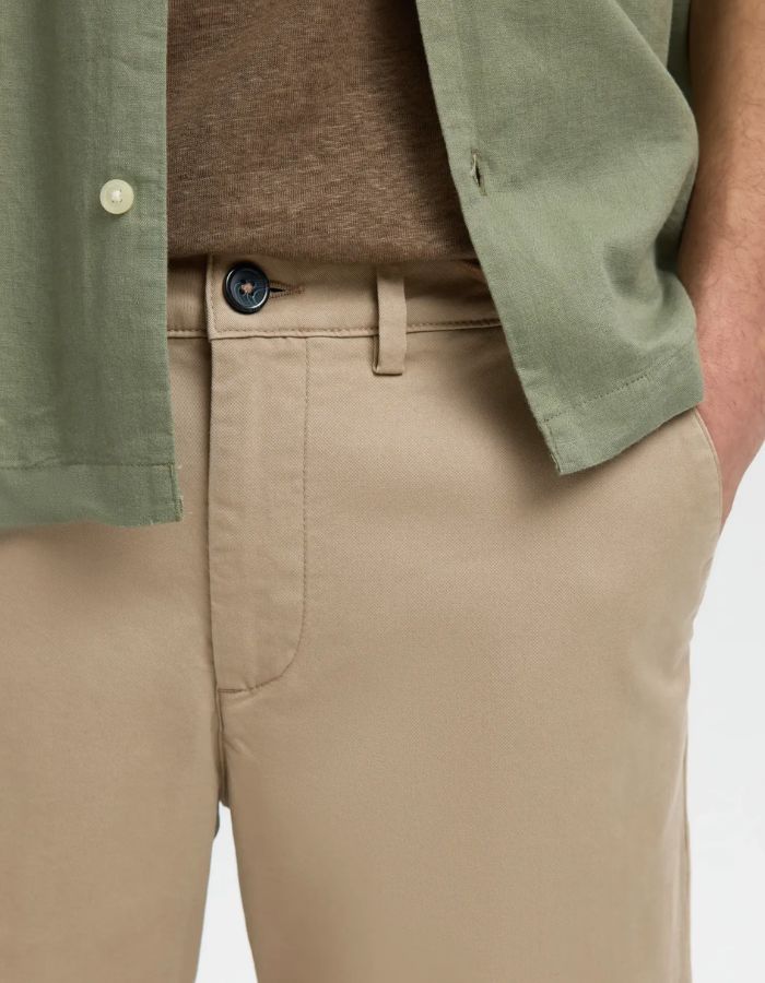 trinity-short-miles-flex-greige-selected-5