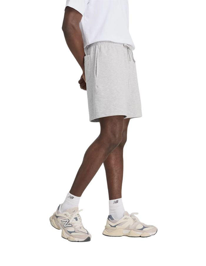 trinity-short-sport-essential-french-terry-athletic-grey-new-balance-4