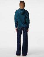 Vue de dos du Sweatshirt à capuche uni pour femme modèle Chilli de la marque Pieces. Coupe droite de couleur bleu marine très foncé et profond Reflecting Pond, doté d'une capuche et de manches longues