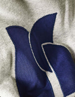 trinity-sweatshirt-bart-gris-bash-5