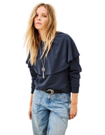 Sweatshirt bleu encre pour femme avec cape à légers godets, col ras du cou et manches raglan, modèle Dehina de la marque ba&sh.