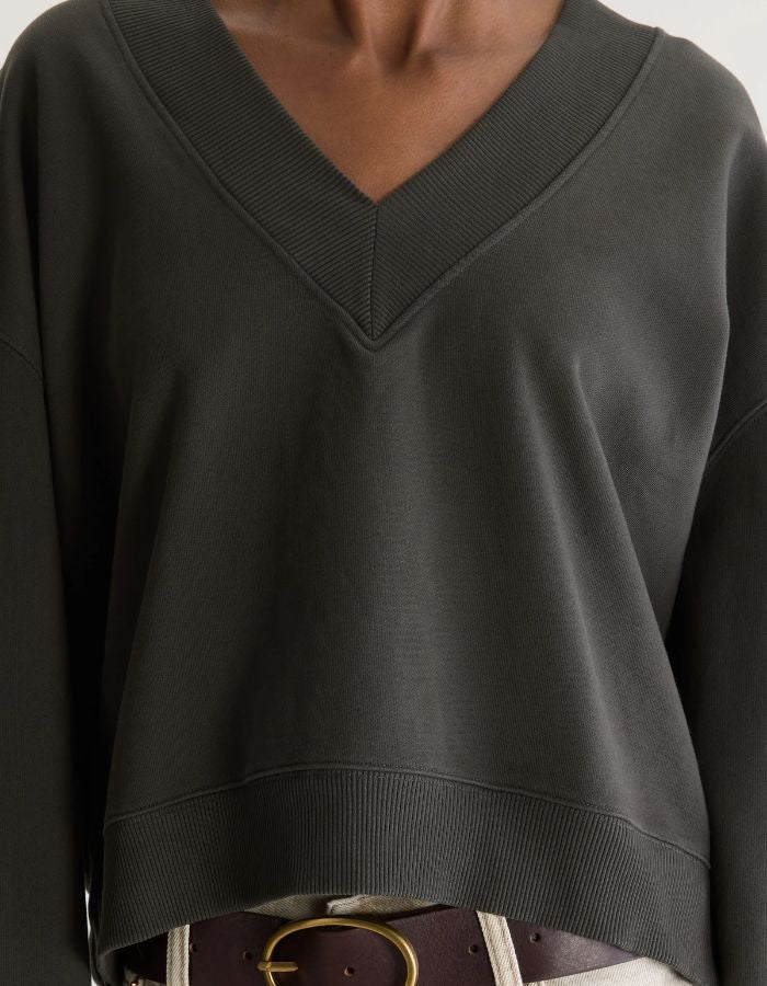 Sweatshirt court Sula Wakame vert foncé à col V pour femme Bellerose