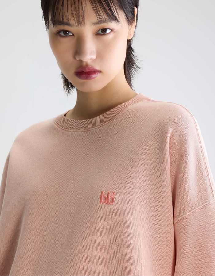Sweatshirt Farlol Rosette Bellerose oversized rose délavé en molleton léger avec logo "bb" brodé.