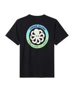 Dos du T-shirt à manches courtes pour homme en coton biologique kaki avec logo sérigraphié sur la poitrine et grand visuel au dos, modèle T-Shirt Classic Authentic Diamond Black couleur Kaki de la marque Jonsen Island.