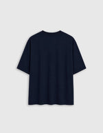 Dos du T-shirt confort unisexe en coton lourd bleu nuit noir avec col rond et patch cœur en feutrine sur la poitrine, modèle Heritage Tee couleur Night de la marque Sweet Pants.