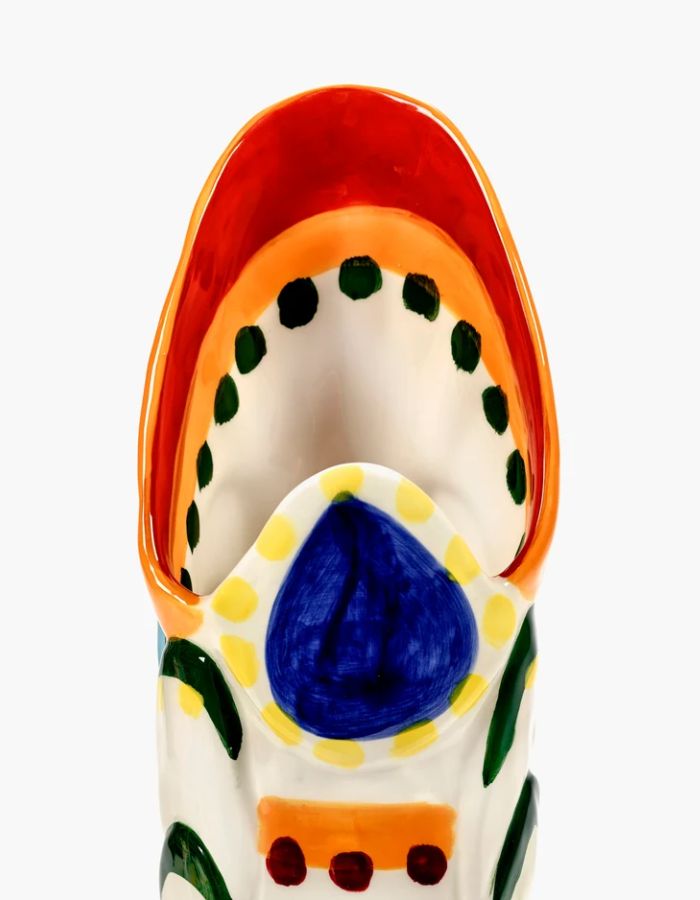 Dessus du Grand vase sculptural en grès peint à la main avec motifs visages surréalistes et colorés collection Sicily par Ottolenghi