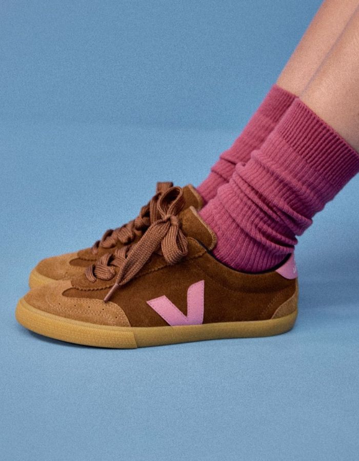 trinity-veja-make-my-lemonade-volley-suede-cognac-mary-5