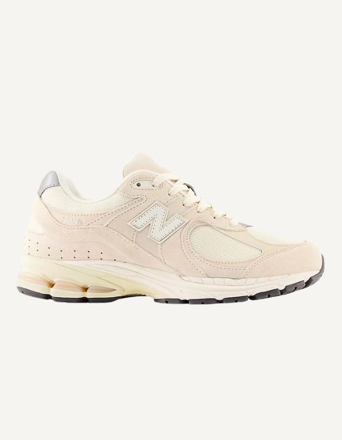 trinity-baskets-m2002r-calm-taupe-angora-new-balance-femme